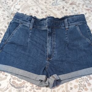 High-rise Pleated Denim Shorts/12